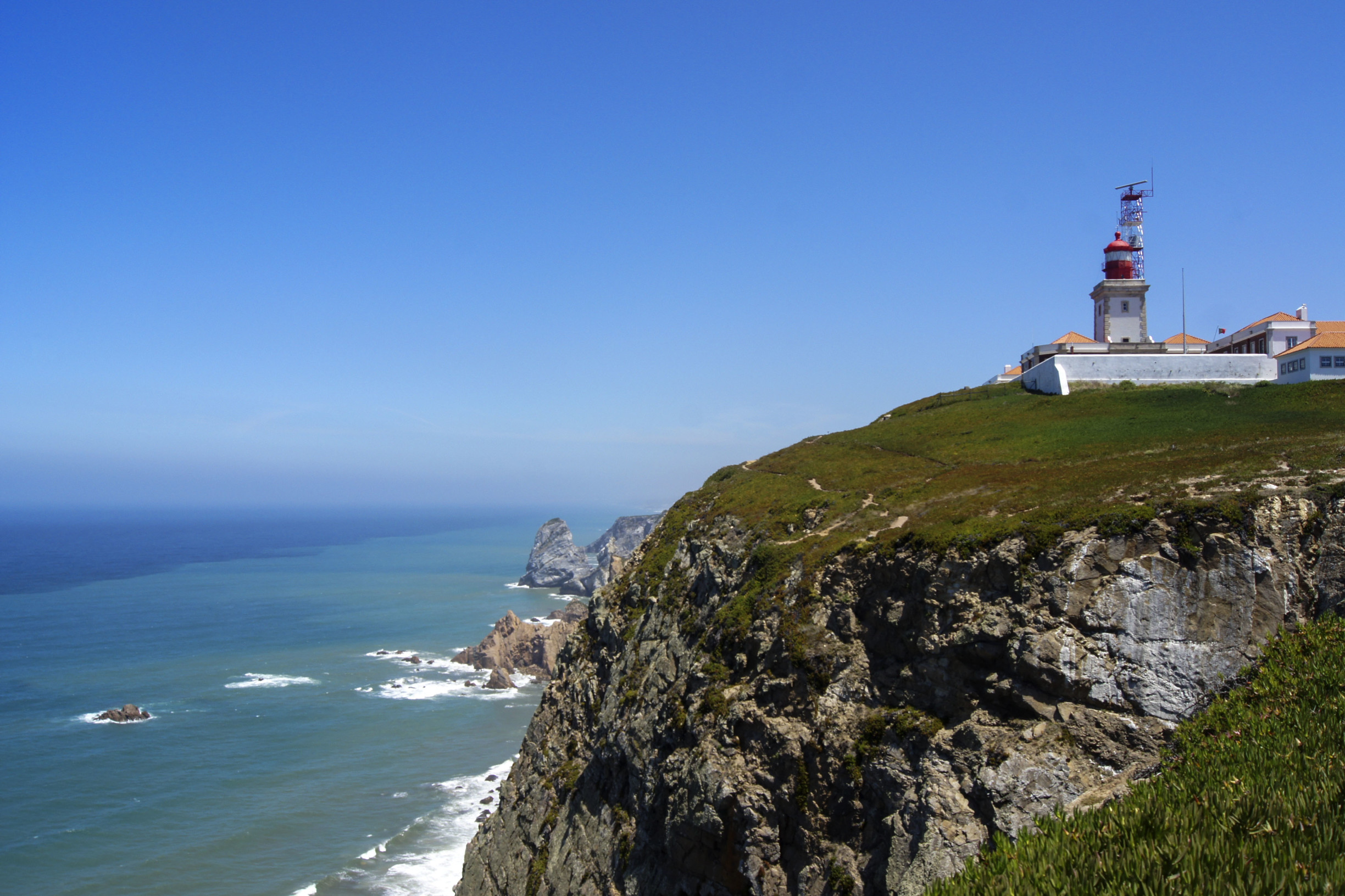 Пустынный утёс - мыс Рока, Португалия – фотографии Португалии