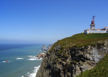 Пустынный утёс - мыс Рока, Португалия – фотографии Португалии