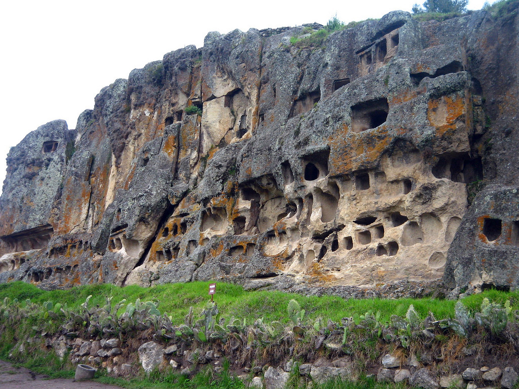 Вентанильяс-де-Отуско (Ventanillas de Otuzco) или Окна Отуско – фотографии Перу