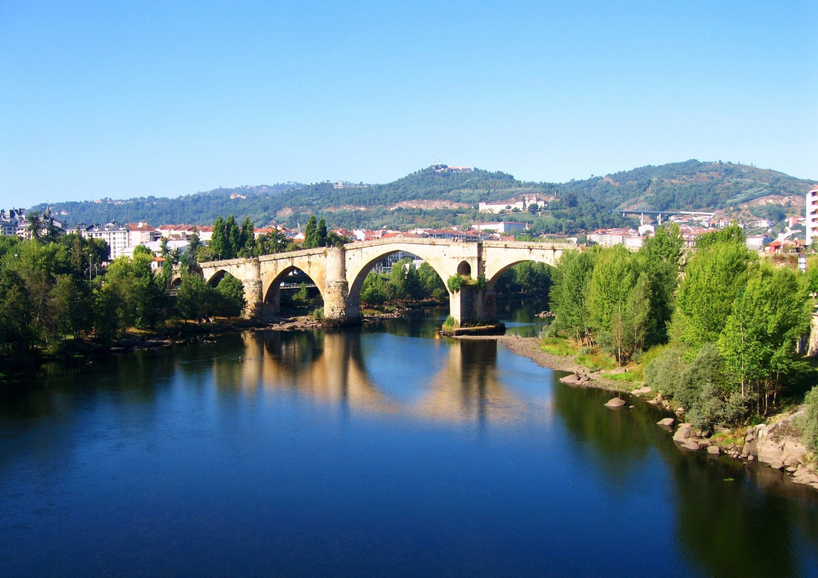 Римский мост в Оренсе – фотографии Испании