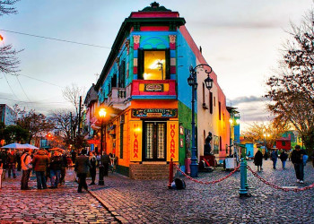 Разноцветное здание. Буэнос Айрос. Аргентина. – фотографии Аргентины