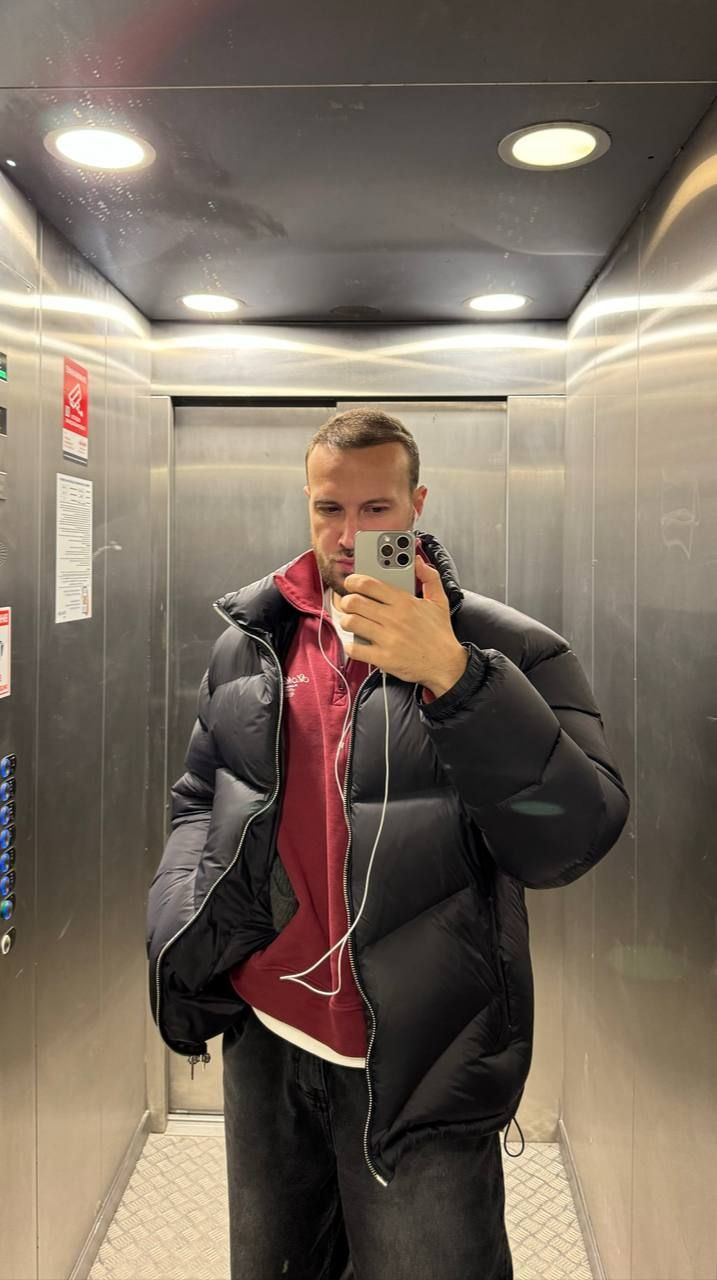 В лифте – фотографии