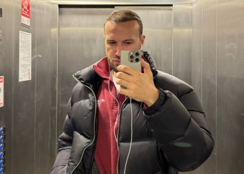 В лифте – фотографии