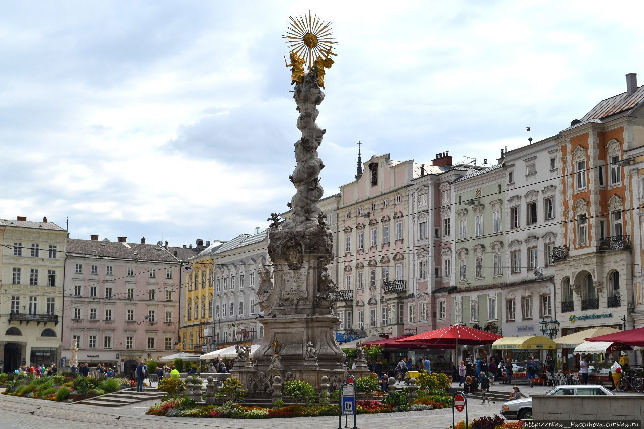 Чумная колонна – монумент Святой Троицы. Линц. Австрия – фотографии Австрии