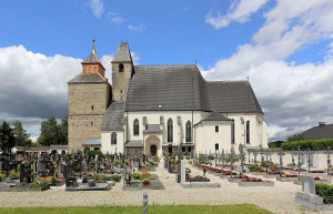 Кладбище перед Паломнической церковью Мария Шендорф. Австрия – фотографии Австрии