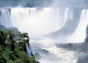 Водопад с высоты. Игуасу национальный парк. Аргентина.  – фотографии Аргентины