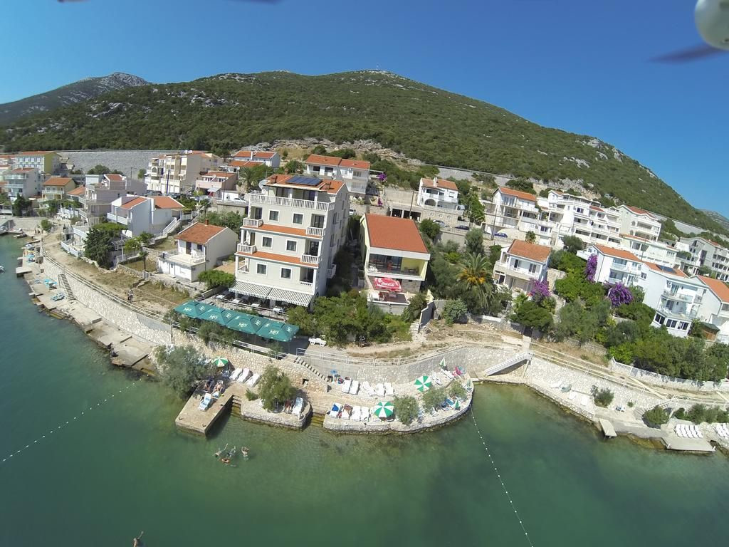 Платформенные пляжи Неума – фотографии Боснии и Герцеговины