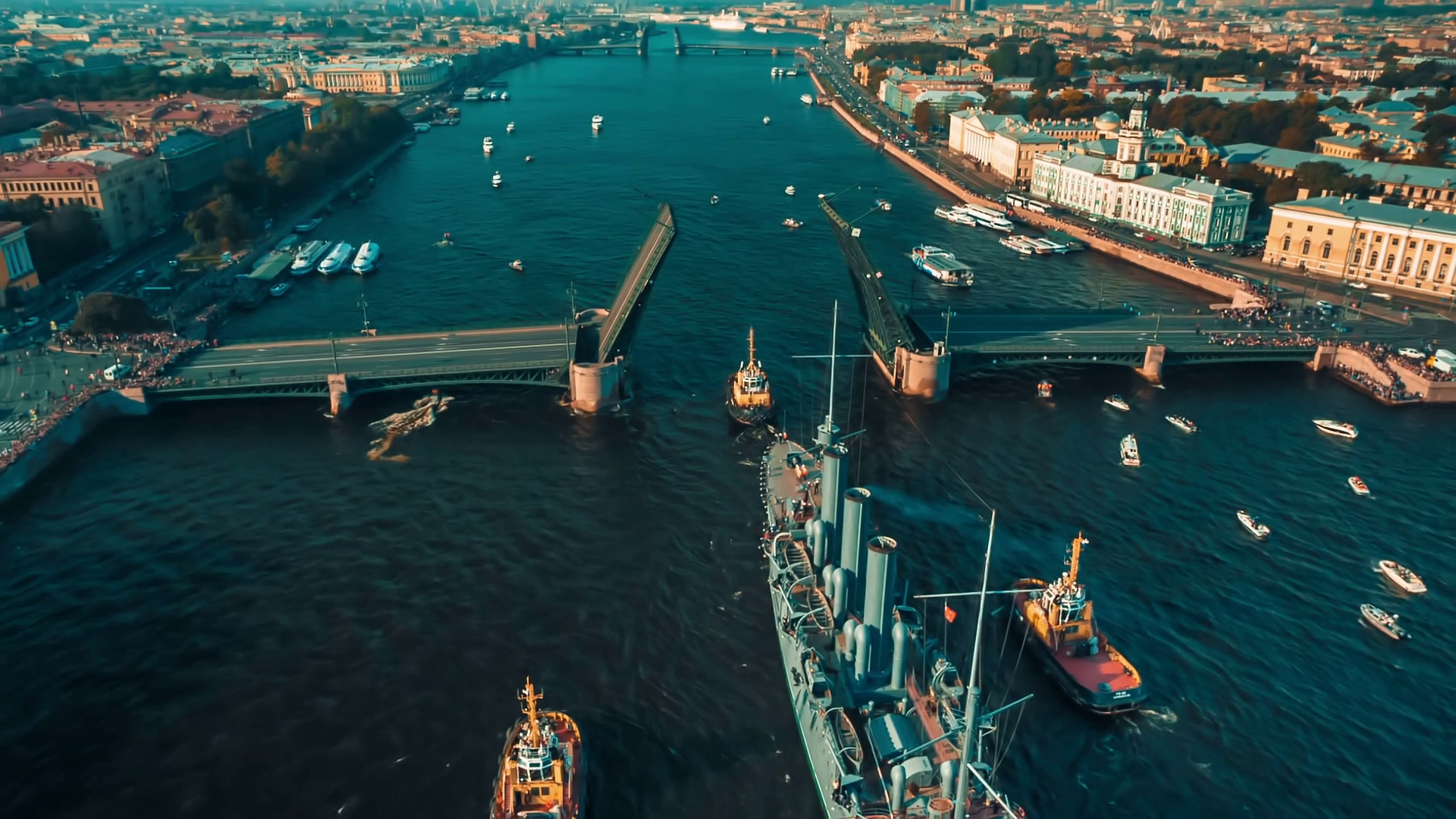 Крейсер «Аврора» - корабль-музей в городе Санкт-Петербург – фотографии России