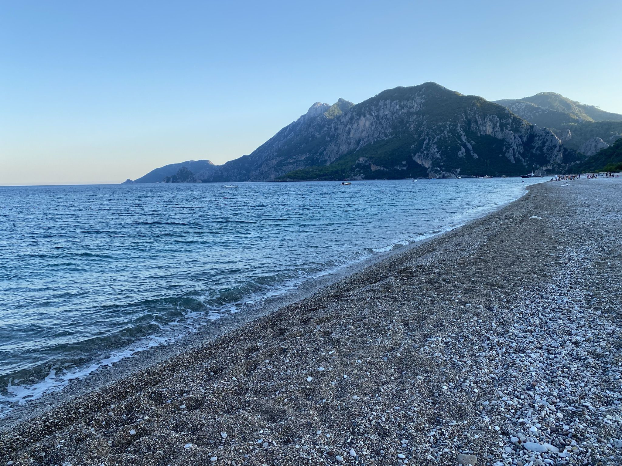 Пляж в Чиралы в сентябре – фотографии Турции