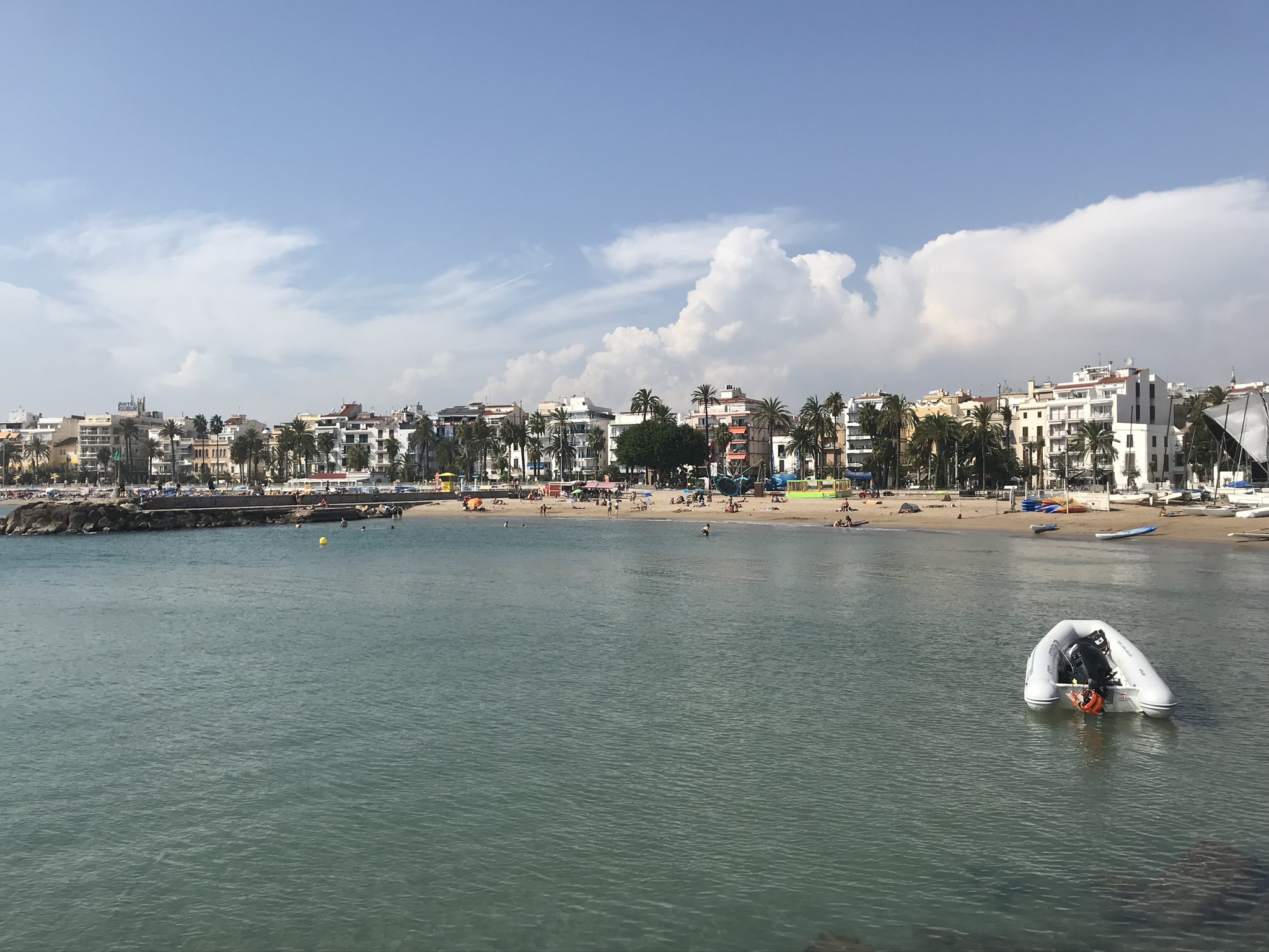 Platja de la Fragata в Ситжесе – фотографии Испании