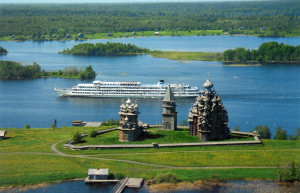 Кижский погост уникален тем, что только на этих островах растут редчайшие виды северных орхидей – фотографии России