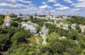 Киево-Печерская Лавра летом, Украина – фотографии Украины