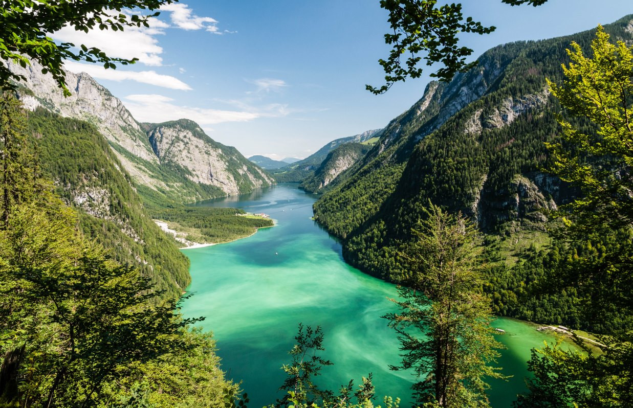 С 1909 года власти Германии стараются сохранить природную чистоту озеро Кёнигзее (Königssee) – фотографии Германии