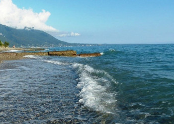 Морские волны. Гячрипш – фотографии Абхазии