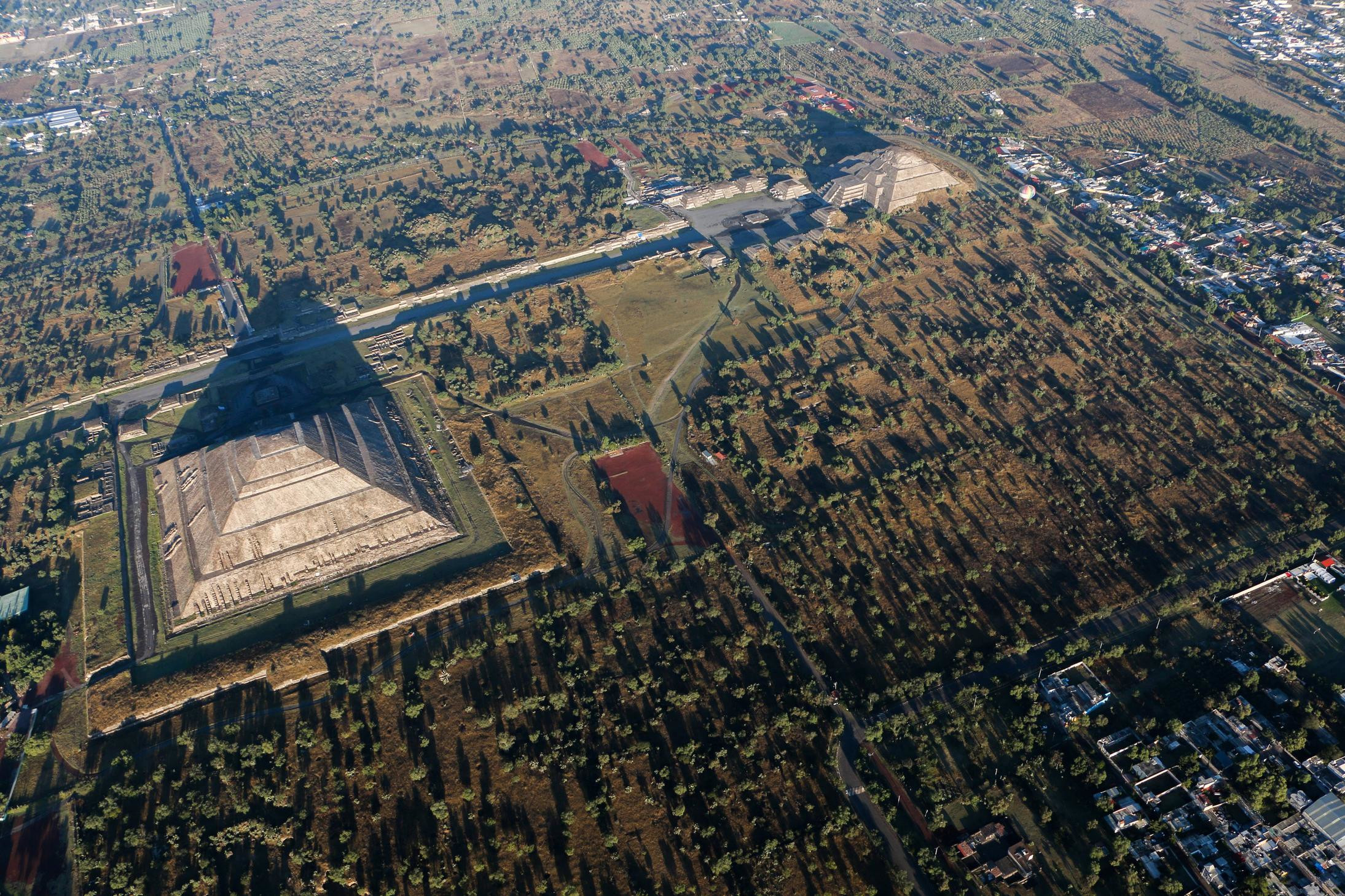 Древнейшее поселение ацтеков Теотиуакан (Teotihuacan), Мексика – фотографии Мексики