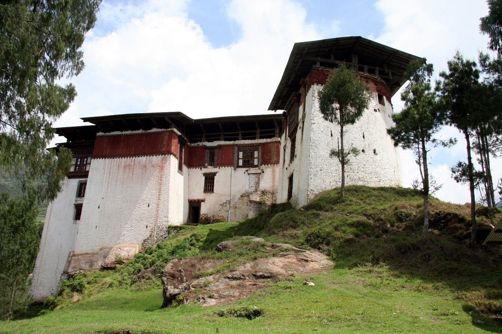 Тонгса-дзонг (Tongsa Dzong) – фотографии Бутана