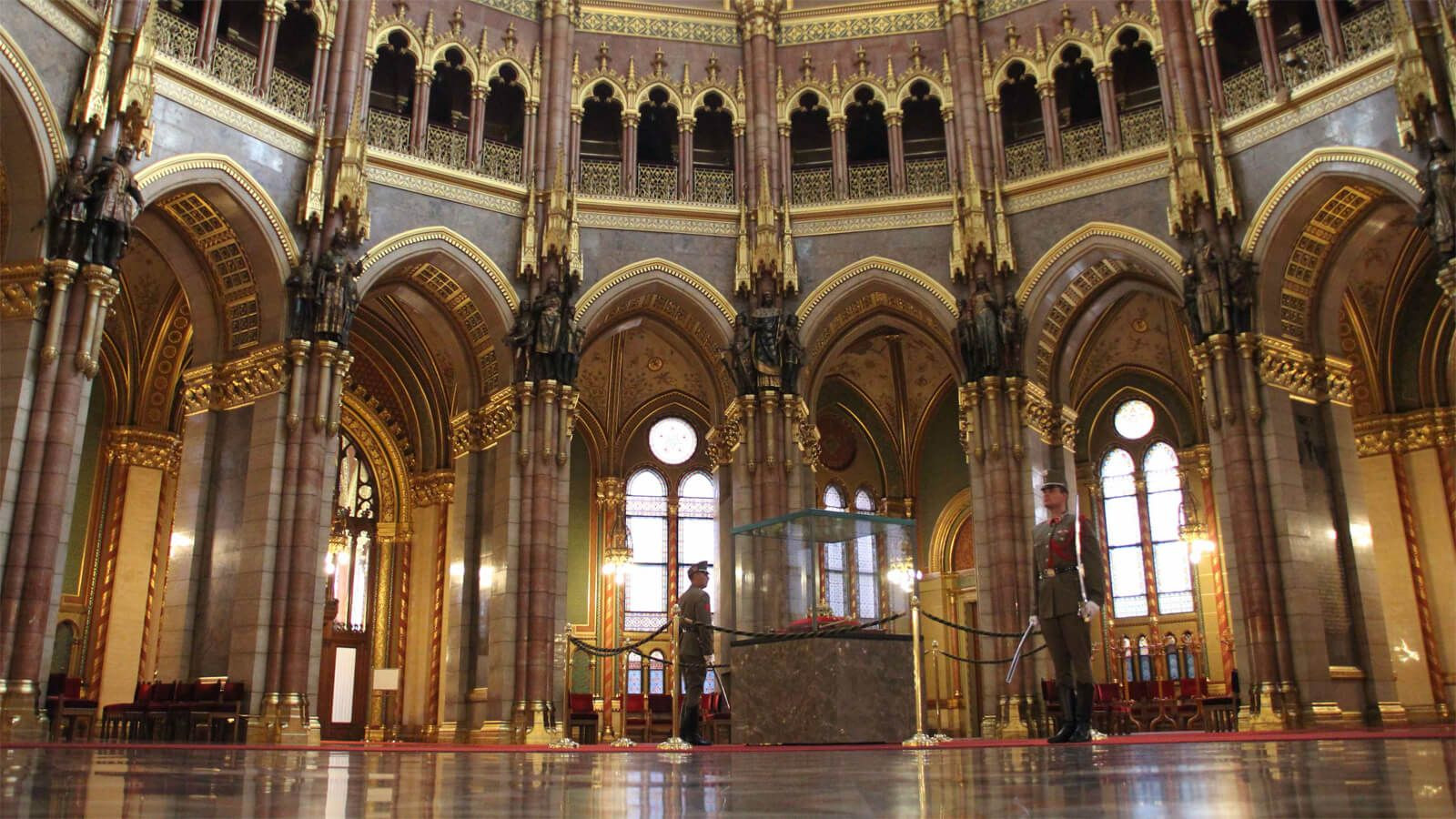 Венгерский парламент 7 – фотографии Венгрии