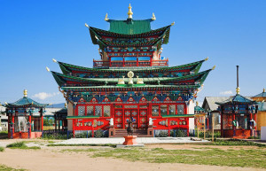 Ещё один способ загадать желание на территории Иволгинского дацана – прикоснуться к волшебному камню – фотографии России