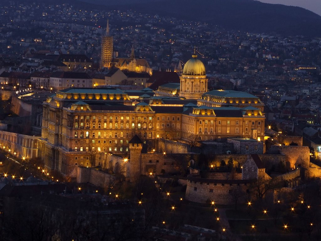 Королевский дворец (замок Буда) – фотографии Венгрии
