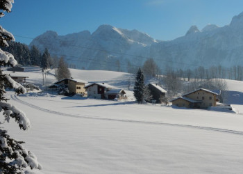 Заснеженные домики. Абтенау. Австрия. – фотографии Австрии