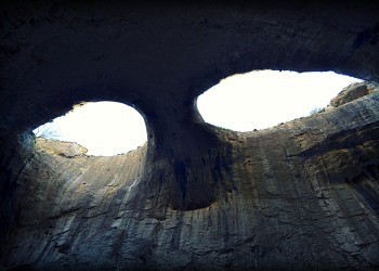 Пещера Проходна (ProhodnaCave) в Болгарии – фотографии Болгарии