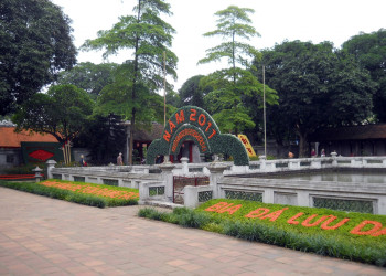 Храм Литературы (Văn Miếu) в городе Ханой – фотографии Вьетнама