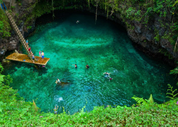 Большая плавательная яма То-Суа (To Sua Ocean Trench) на острове Уполу в Самоа – фотографии Самоа