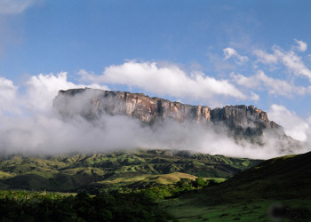 Гора Рорайма (Tepuy Roraima) в джунглях Амазонки, Венесуэла – фотографии Венесуэлы