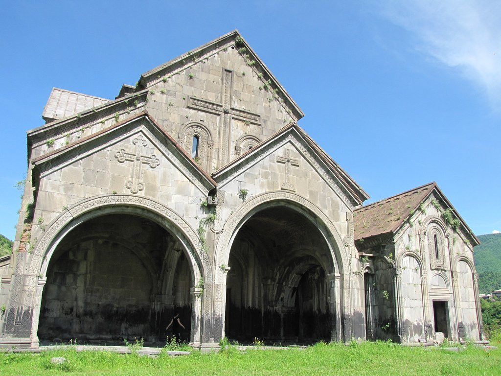 Монастырь Ахтала (Akhtala Monastery) – фотографии Армении