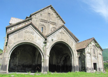 Монастырь Ахтала (Akhtala Monastery) – фотографии Армении
