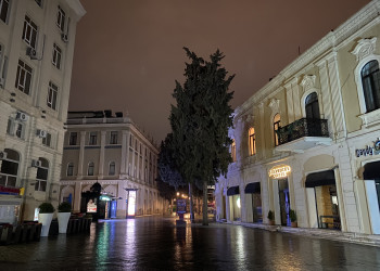 Ночные улицы Баку в центре – фотографии Азербайджана