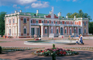 Здание и парк вокруг Кадриоргского дворца в Эстонии возводились в течении 9 лет – фотографии Эстонии