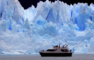 Ледник и ледокол. Эль Калафате. Аргентина. – фотографии Аргентины