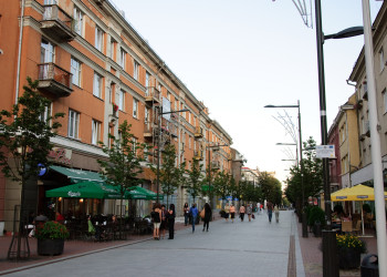 Пешеходная улица Вильняюс в Шауляе – фотографии Литвы