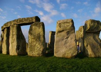 Стоунхендж (Stonehenge) в Эймсбери, Великобритания – фотографии Великобритании