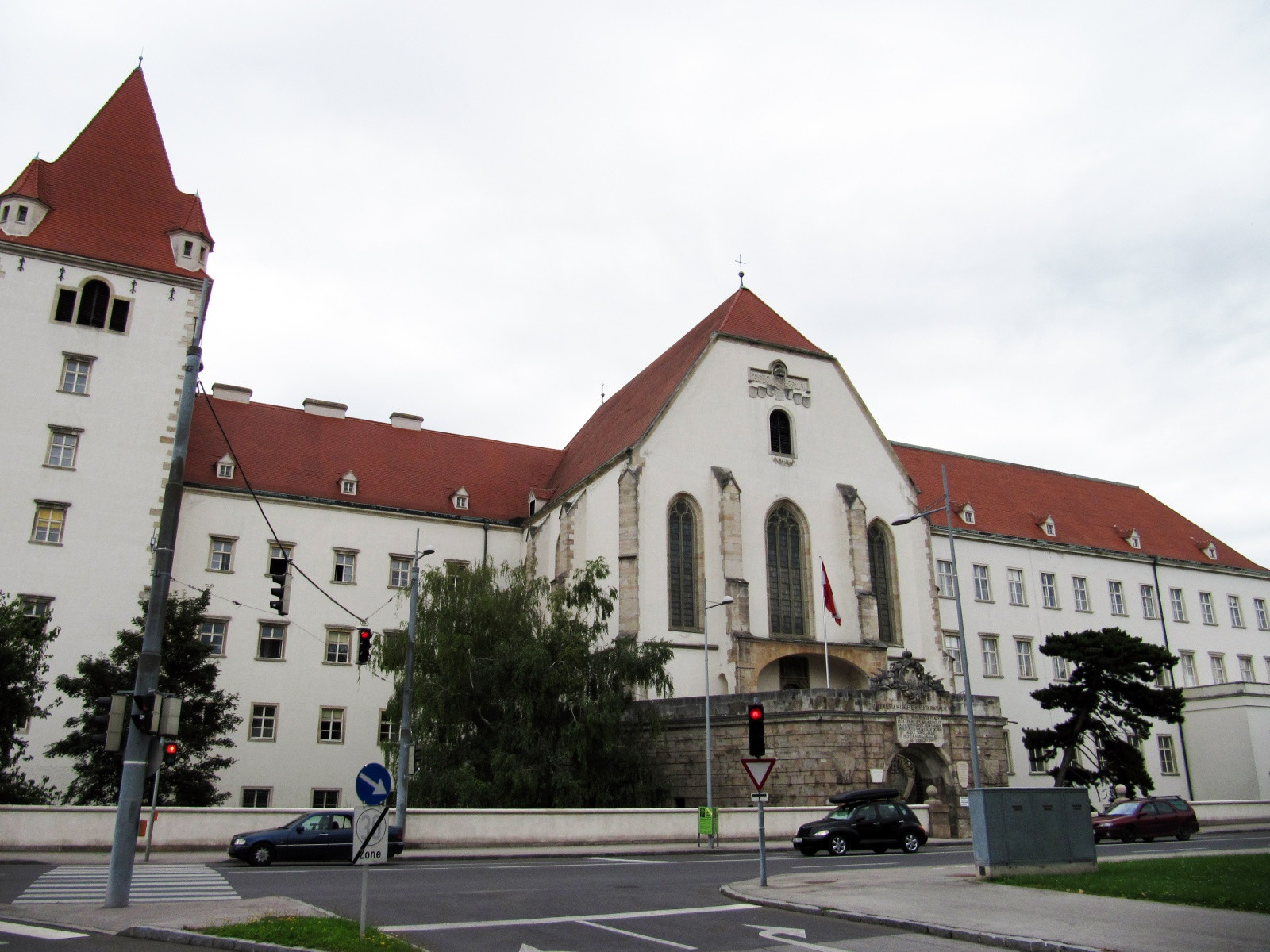 Замок Винер-Нойштадт (Burg in Wiener Neustadt) – фотографии Австрии