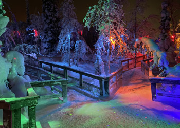 Заснеженные тропинки в парке «Таинственный лес», Кировск, Мурманская область – фотографии России