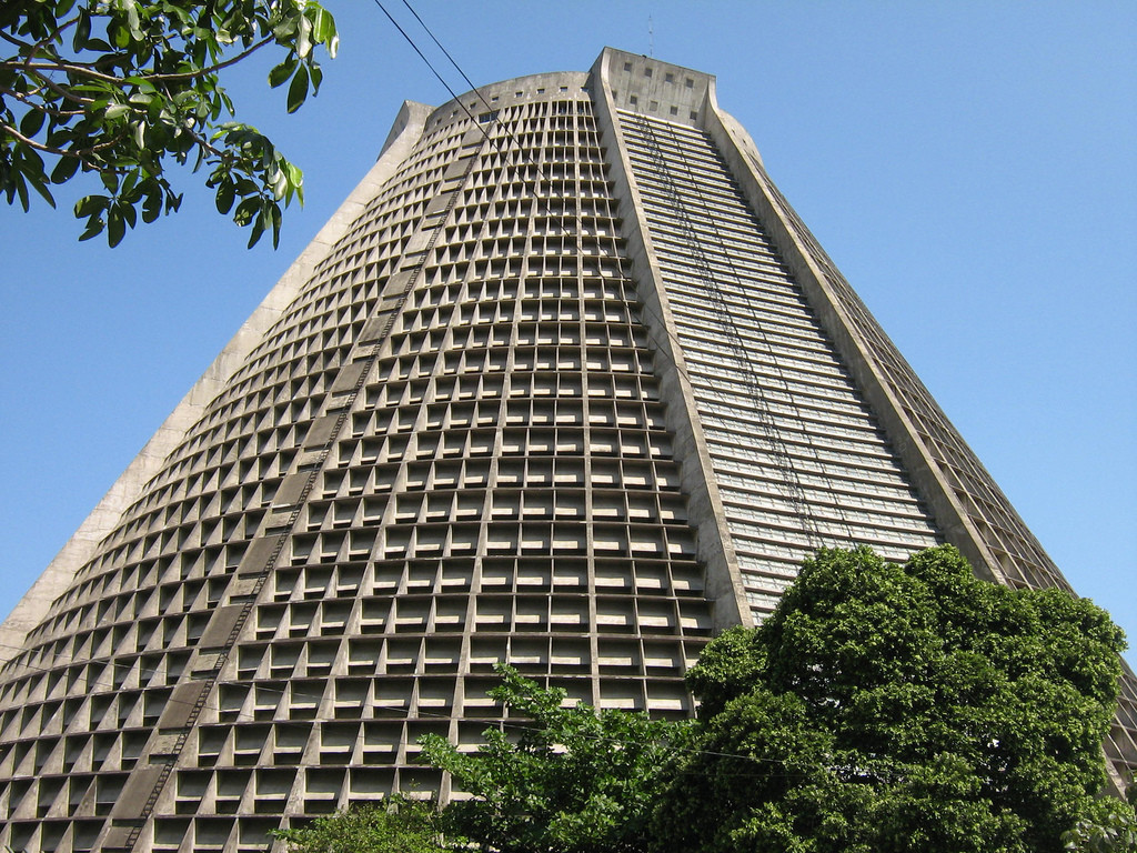 Собор Сан-Себастьян (Catedral de São Sebastião) в Рио – фотографии Бразилии