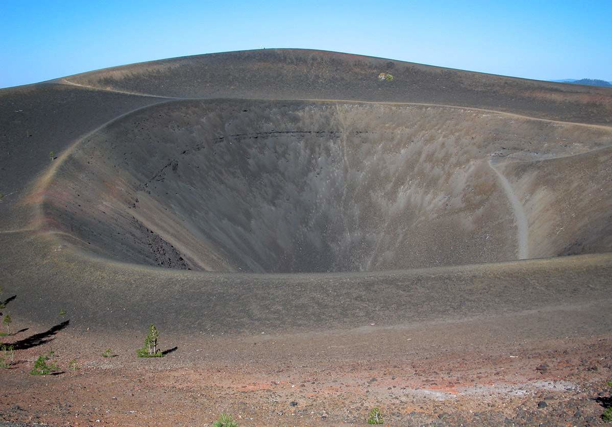 Дюны невероятной окраски в Лассен-Волканик в США – фотографии США