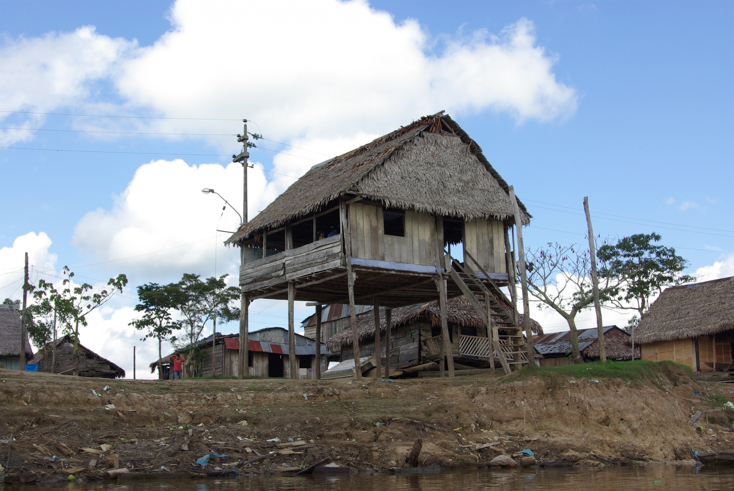 Белен – район Икитоса, похожий на деревню на воде в сезон дождей – фотографии Перу
