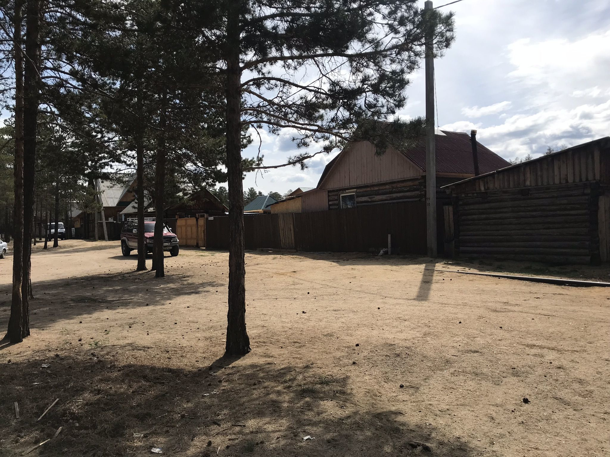 Улочки в поселке Хужир, остров Ольхон – фотографии России