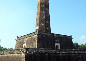 Ханойская Флаговая башня – фотографии Вьетнама