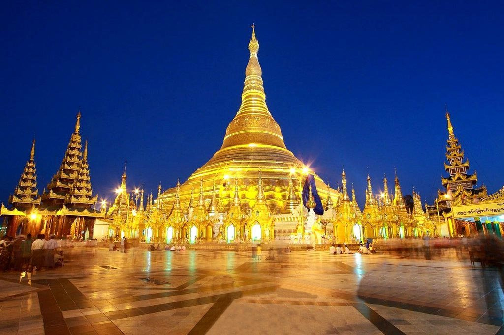 Золотая пагода Шведагон в Янгоне, Мьянма – фотографии Мьянмы