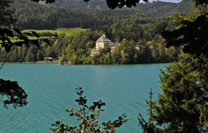 Замок Фушль. Фушльзее озеро. Австрия – фотографии Австрии