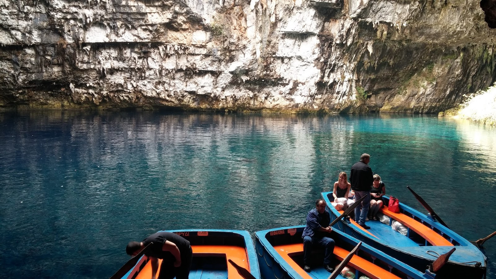 Пещера Мелиссани (Melissani Cave), Греция – фотографии Греции