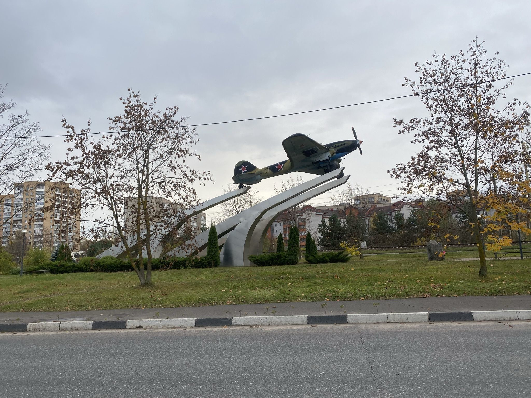 Макет самолета в Дубне – фотографии России