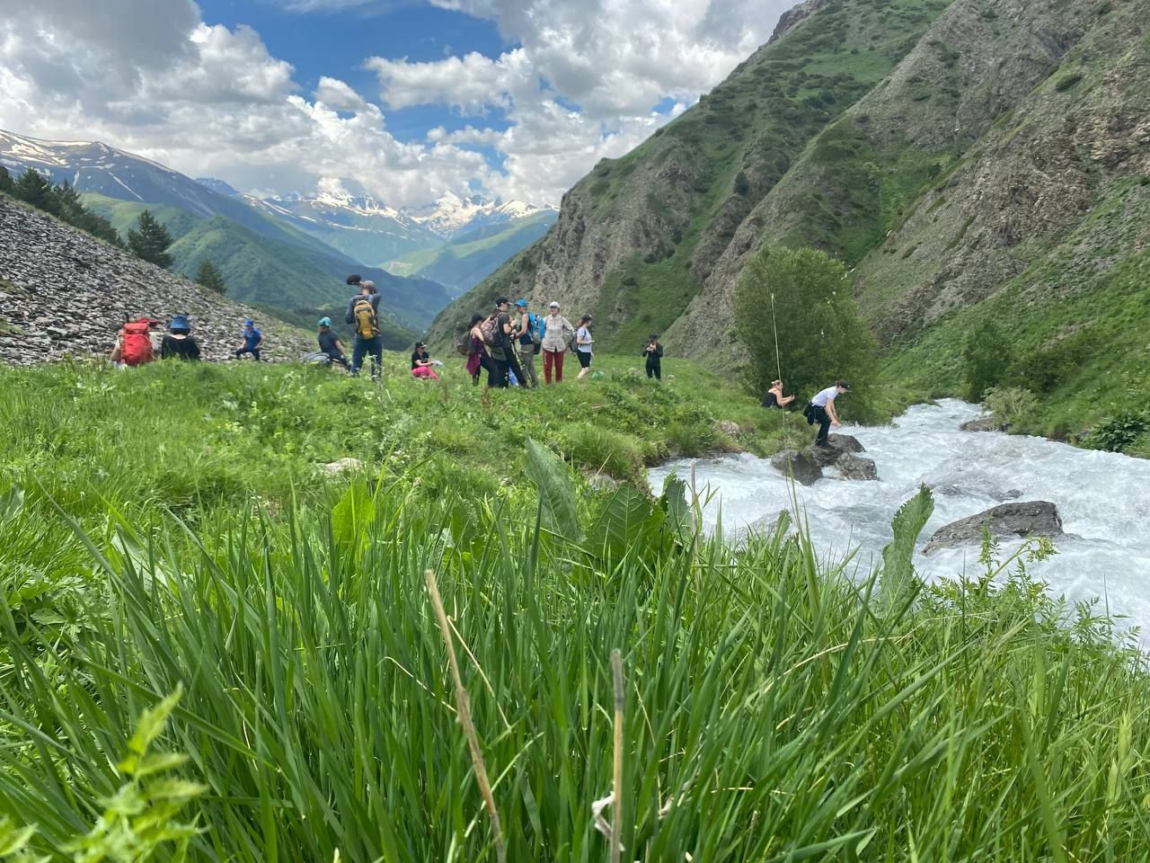 Пейзажи в ущелье Цмиаком – фотографии России