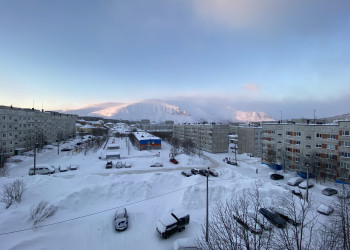 Кировск и горы, вид из окна – фотографии России