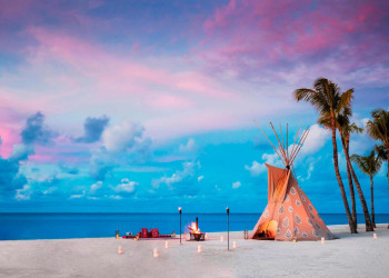 Палатка на берегу Индийского океана. Маврикий – фотографии Маврикия