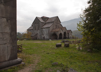 Монастырь Ахтала (Akhtala Monastery) – фотографии Армении